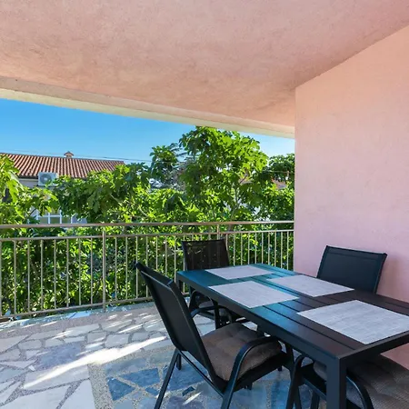 Alojzija - Mali First Floor - Mpolo * Medulin