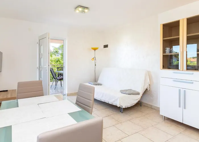 Apartmán Alojzija - Mali First Floor - Mpolo *