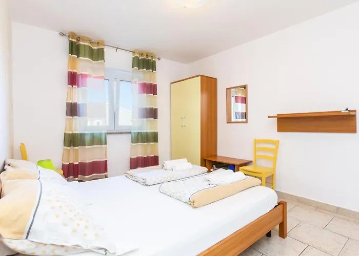 Alojzija - Mali First Floor - Mpolo Apartmán Medulin